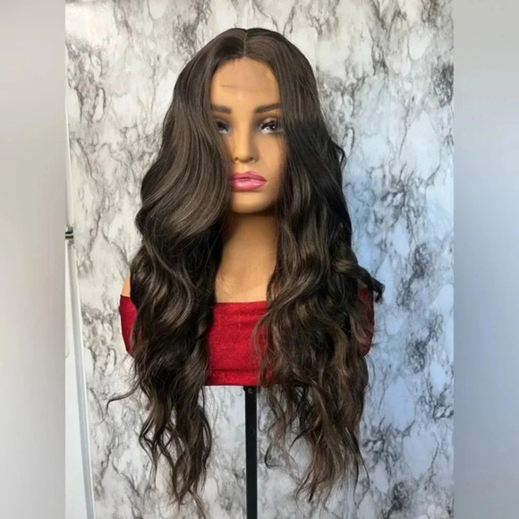 4 x 2 Front lace Closure Wavy Brown Wig 26 Inch - Picture 1 of 10